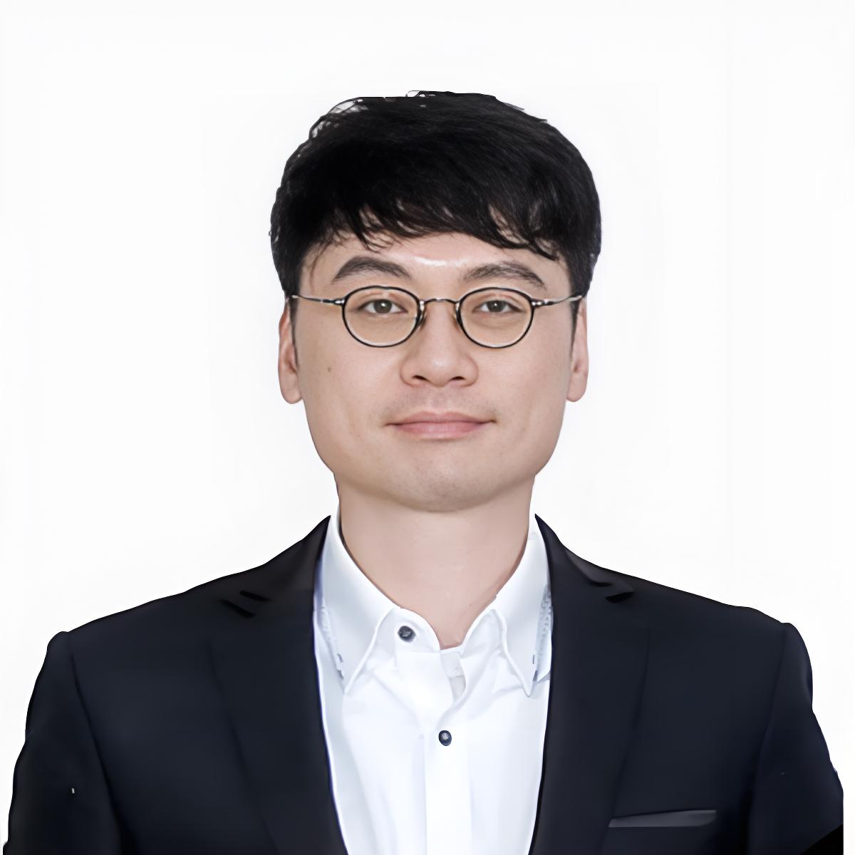 資深會(huì)計(jì)師 Sam Fung